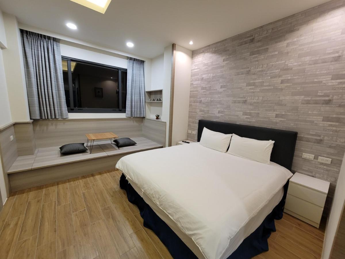 渡小夜電梯民宿 Yilannight B&B Уцзе Экстерьер фото
